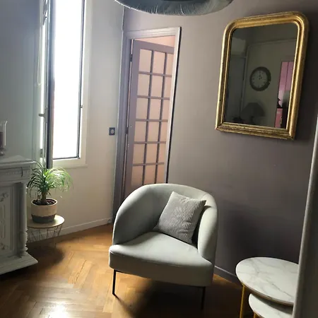 Et Calme Face Gare Apartment